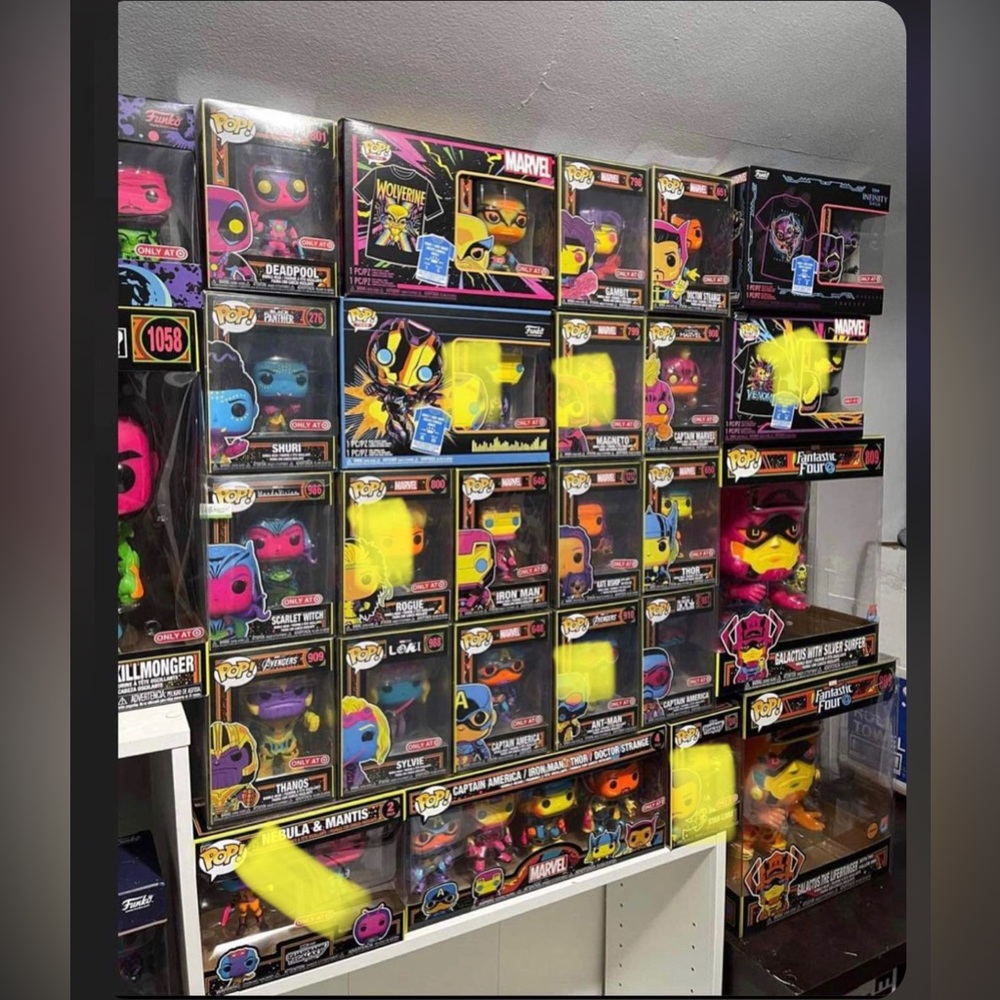Blacklight Marvel Funkos